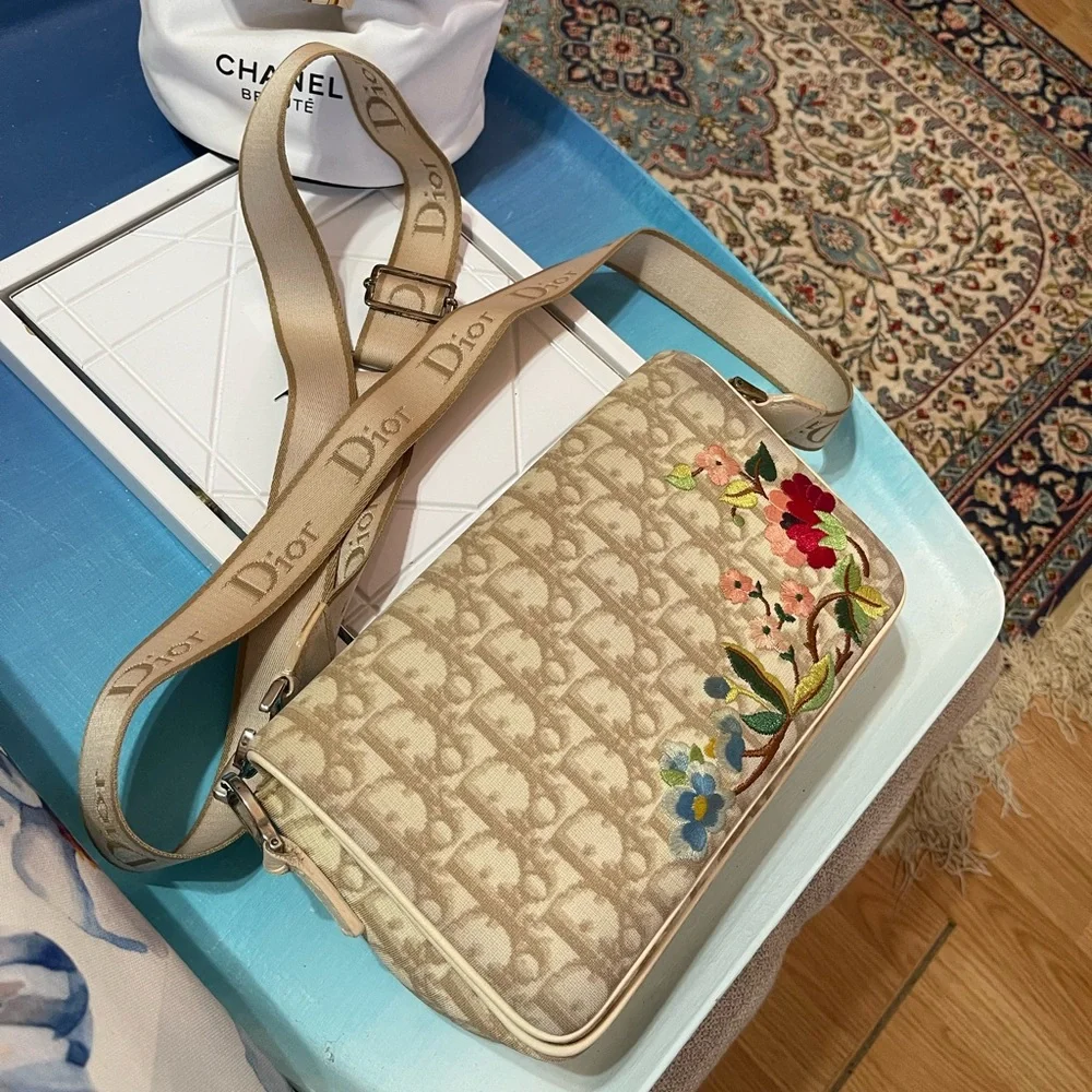 Dior Cream & Tan Oblique Monogram Logo Crossbody Embroidered Messenger Bag - Picture 11 of 12